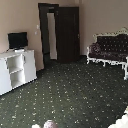 Casa Cu Tei * Resita